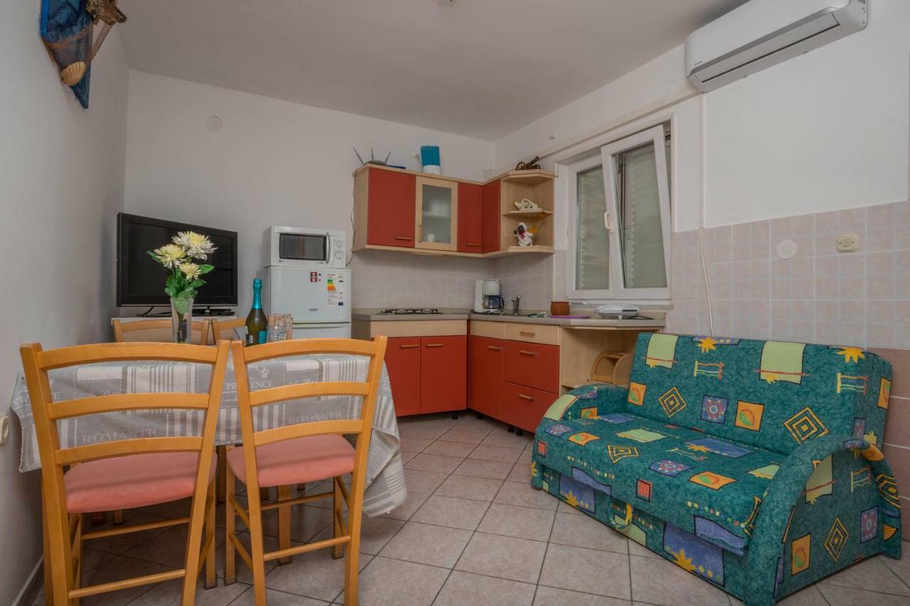 Apartman Zlatica Dramalj Exterior foto