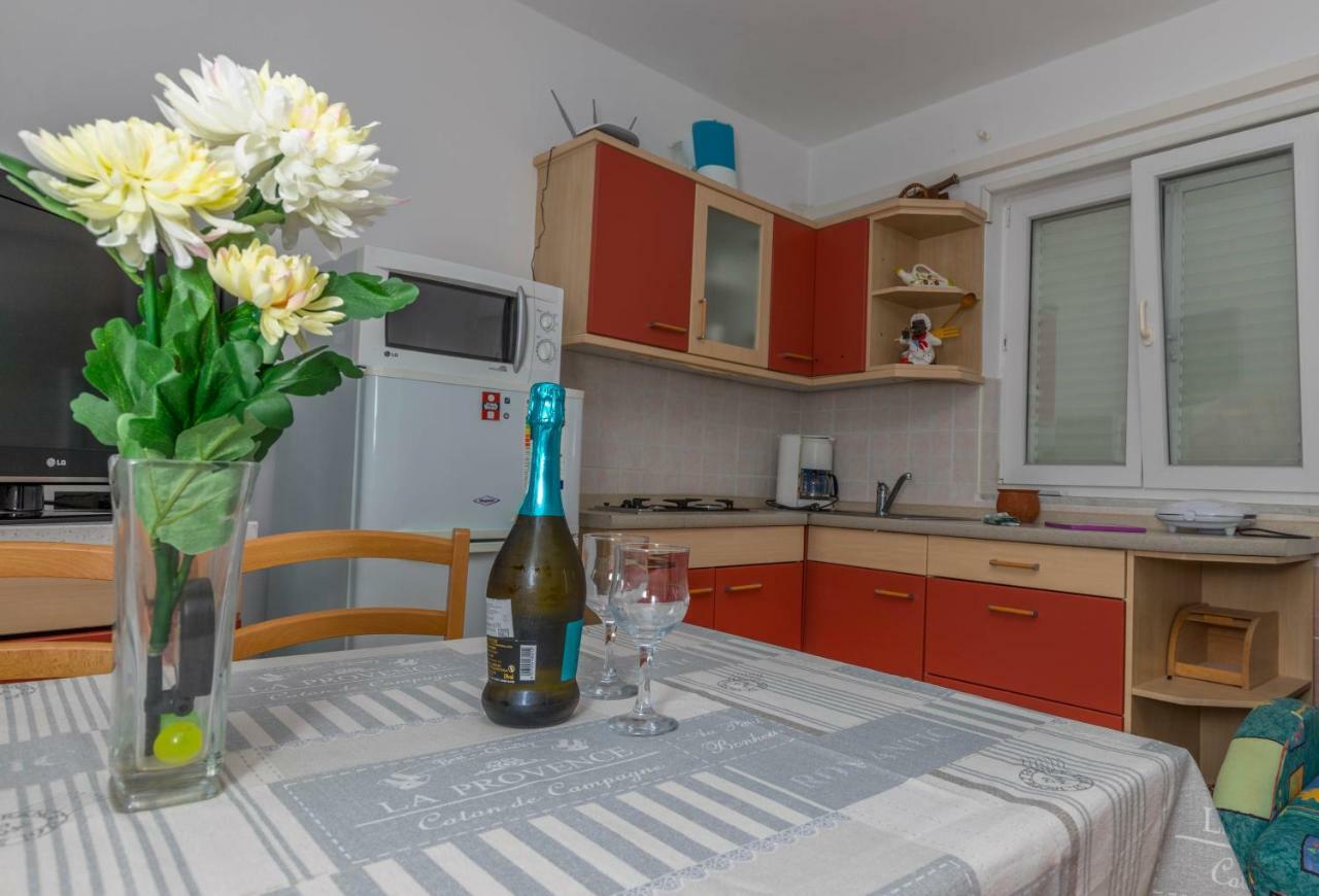 Apartman Zlatica Dramalj Exterior foto